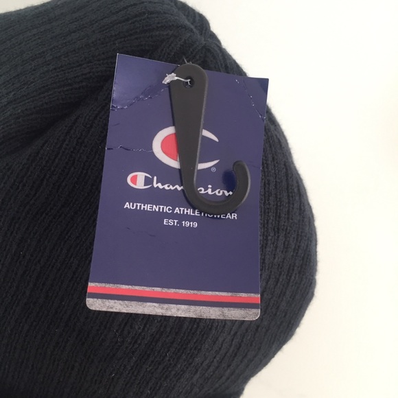 Champion Beanie Navy Blue Skull Cap New NWT - Picture 3 of 6